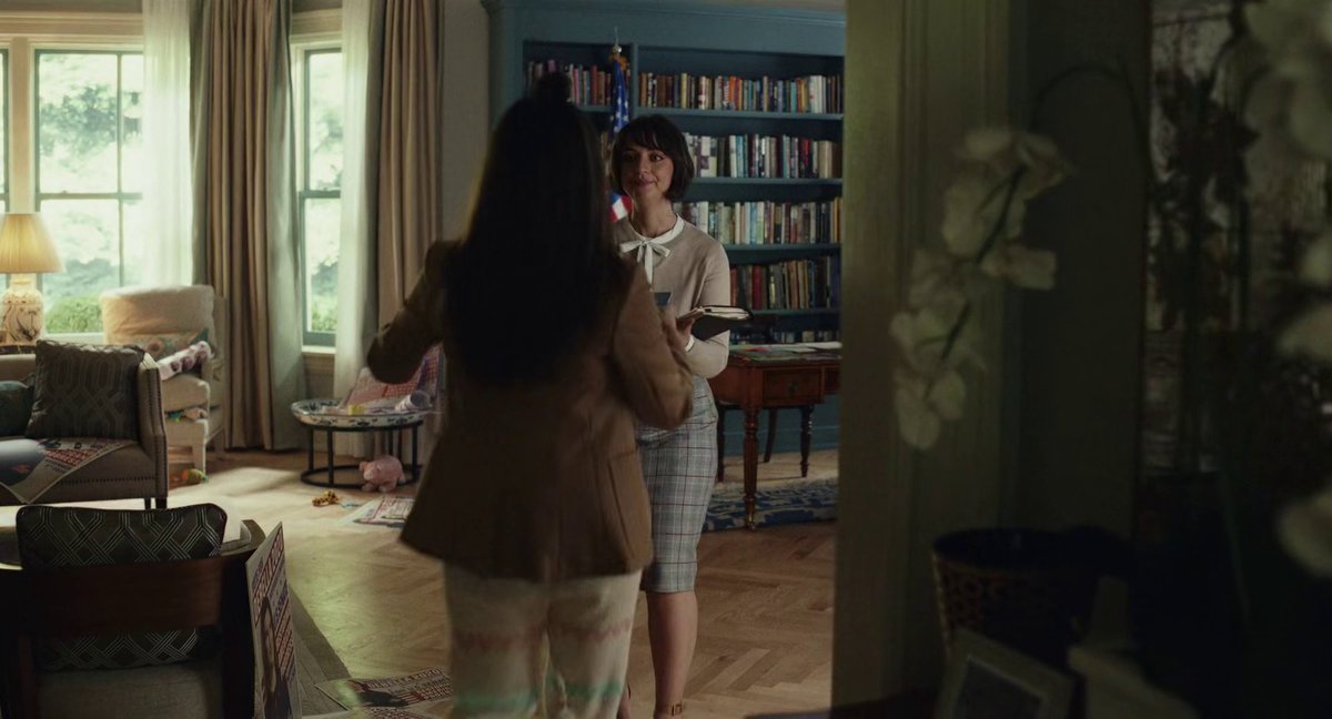 GlassOnionMin's tweet image. We start the film with the delivery of a box.
knives-out-minute.pinecast.co/episode/64fd53…