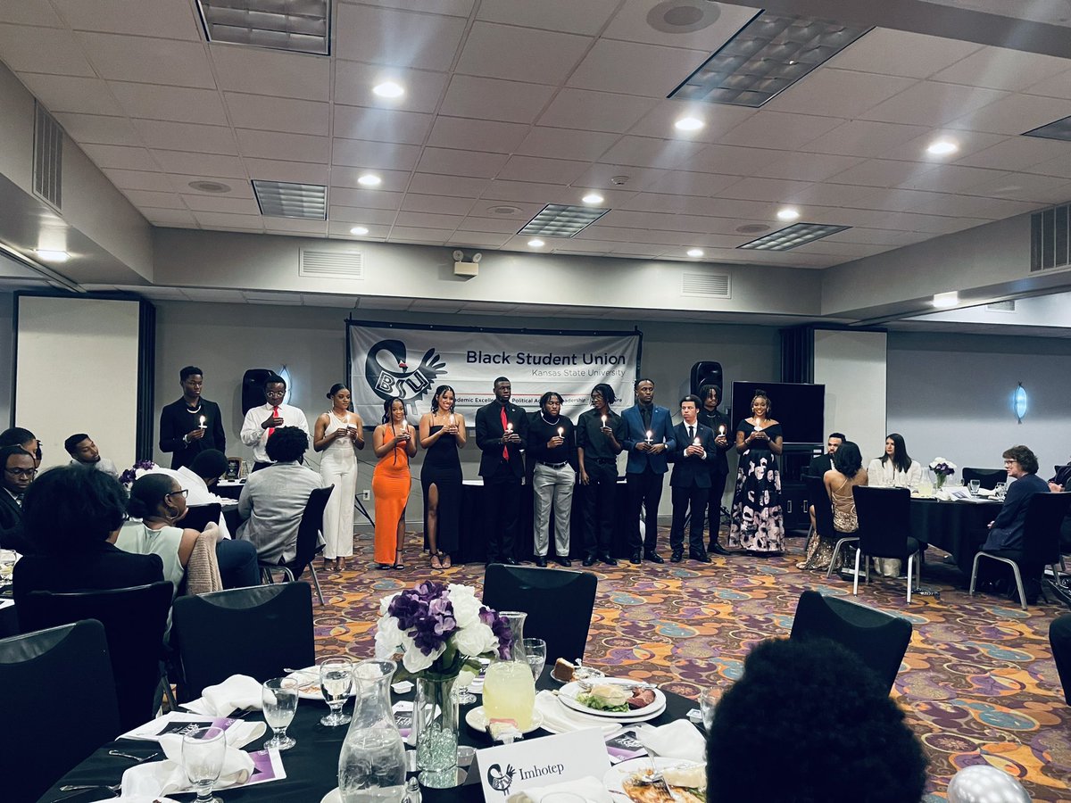GraceBerumen's tweet photo. Today’s Lavender Graduation and the Award Winning BSU Ball were a great reminder of how amazing our students are and the lasting impact they make on our campus 💜 
#kstatedmsa
#kstatediversity
#kstate
#kstatelgbt
#kstatebsu
#kstatewildcats https://t.co/3X3ni3I4pM
