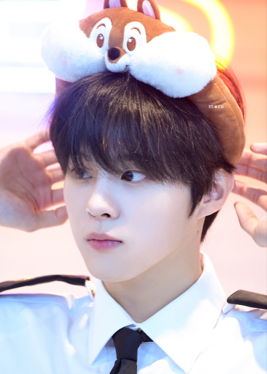 𝐦❄︎𝐫𝐮 tweet media