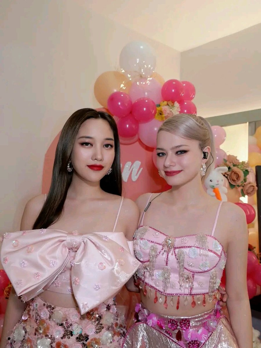 freen_becky_PL's tweet photo. I will help anyone who has not yet reached 500 followers to participate in trends for FreenBecky. Retweet or follow me and I'll follow you.😇
#FreenBecky 
#beckysangels 
#srchafreen https://t.co/EeOtcDGMQ1