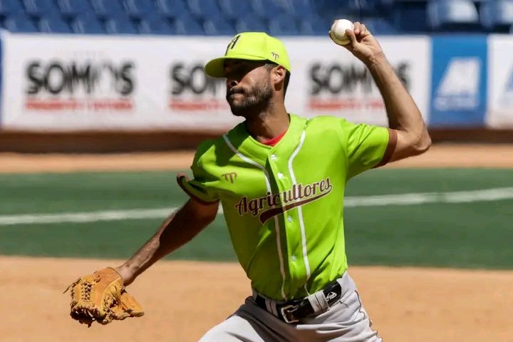 Paradelo_14's tweet photo. Gracias a Dios por permitirme otro año mas de vida. Felicidades para mí.🙌🏻 

💪🏻⚾ #14 🇨🇺 https://t.co/QRP55enG4i