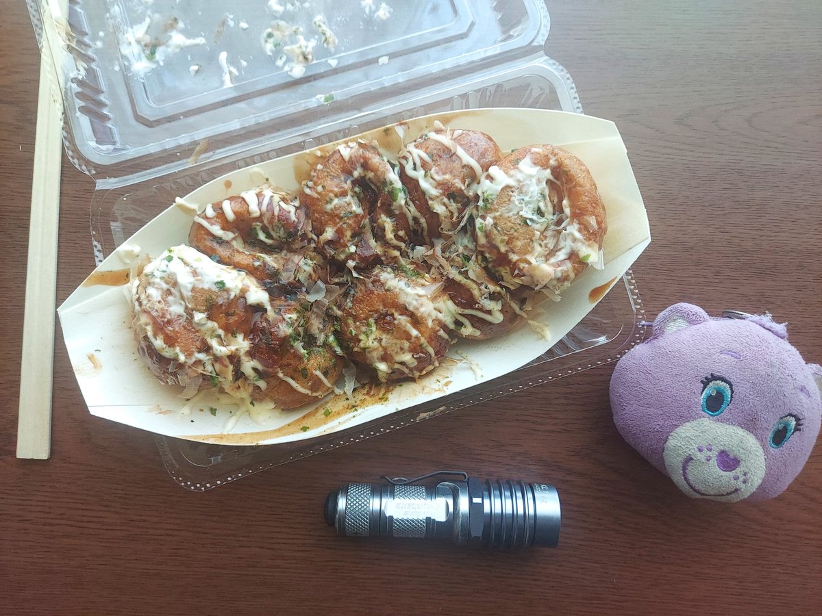 hg4eHPzmvVIEmWD's tweet photo. たこ焼き♥️🦸(´-(ェ)-`;)🍴
#ライトアンドフード #SUREFIRE #E1e #ExecutiveElite #KL1 #L1e #シュアファイア https://t.co/x5pka1og1c