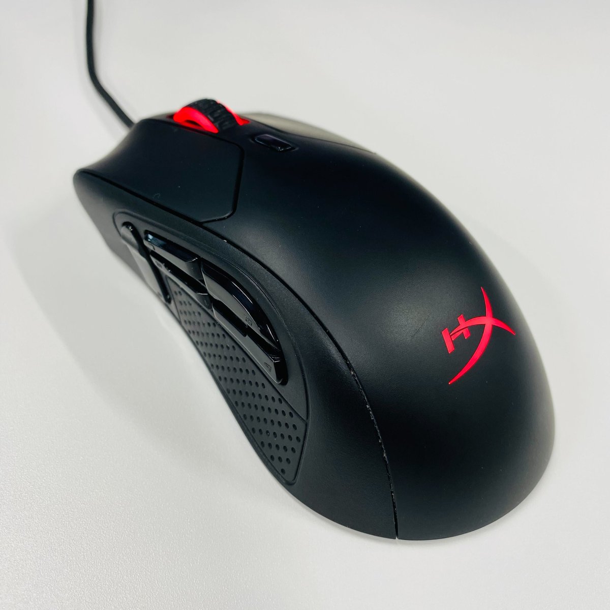 SIDLab_tpu's tweet photo. SIDLabメンバーによるおすすめガジェット紹介!
「作業効率が上がる11個のボタン付きマウス。
右手だけでコピペ、エンター、削除、コメントアウト、タブ操作等ができる!」
#SIDLab https://t.co/LaJGBlPdnu