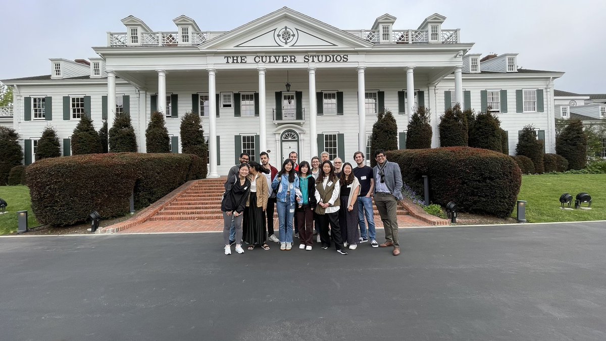 msosa_innovate's tweet image. What a superb week with pax @artcenteredu and @INSEAD in #productmanagement in a #digital world (PMDW). Great insights from @rumbleboxstudio , @bcgx_ , @BMWUSA #designWorks,  @AmazonStudios, @Disney #imagineering. And amazing speakers @briankemler @kevinbethune #gauravTandon