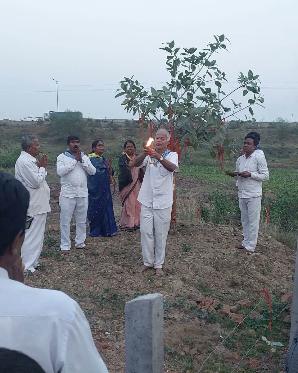 sathyasaiodisha's tweet photo. Loving Sairam..
With the Blessings of Sri Sathya Sai Baba, Samithi Darshan program was carried out at Jajpur Town Seva Samithi of Jajpur District by members of SSSSO, Odisha on 22nd and 23rd April 2024.
#SamithiDarshan
#Jajpur
-Media Team https://t.co/RFut62uT9z