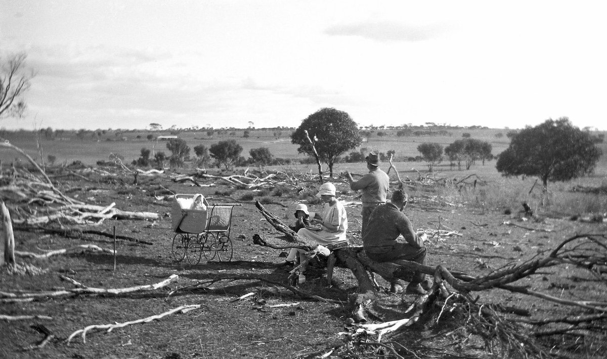 ColourMePerth's tweet photo. Originals in B&amp;W… https://t.co/k6k4JnCcxw