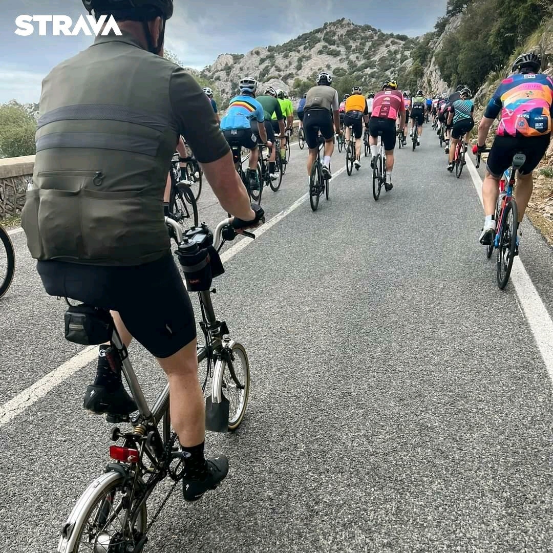 Mallorca312 on the Brommy!
A lovely day out with so many supportive riders, thanks to everyone for the encouragement up the mountains. Wasnt planning to be there but 225 in the end, hurrah! 😀🚴‍♂️💪
#mallorca312 #brompton #bromptonlife strava.app.link/qiaXI63Fqzb