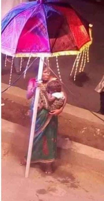ଶୃଙ୍ଗାର କରୁଥିବା ମହିଳାଙ୍କ ଠାରୁ ସଂଘର୍ଷ କରୁଥିବା ମହିଳା ହଜାର ଗୁଣ ସୁନ୍ଦର 
<a href="/akala_kushmanda/">ଅକାଳ କୁଷ୍ମାଣ୍ଡ 🇮🇳 (Yours sarcastically)</a> <a href="/nidhi_budha/">ନିଧି ଅଜା</a> <a href="/zubun98/">A P Subhakanta</a> <a href="/sahoo_lipipuspa/">LB Lipipuspa Sahoo🇮🇳</a> <a href="/odiakhati/">ଓଡ଼ିଆଙ୍କ ଖଟି</a>