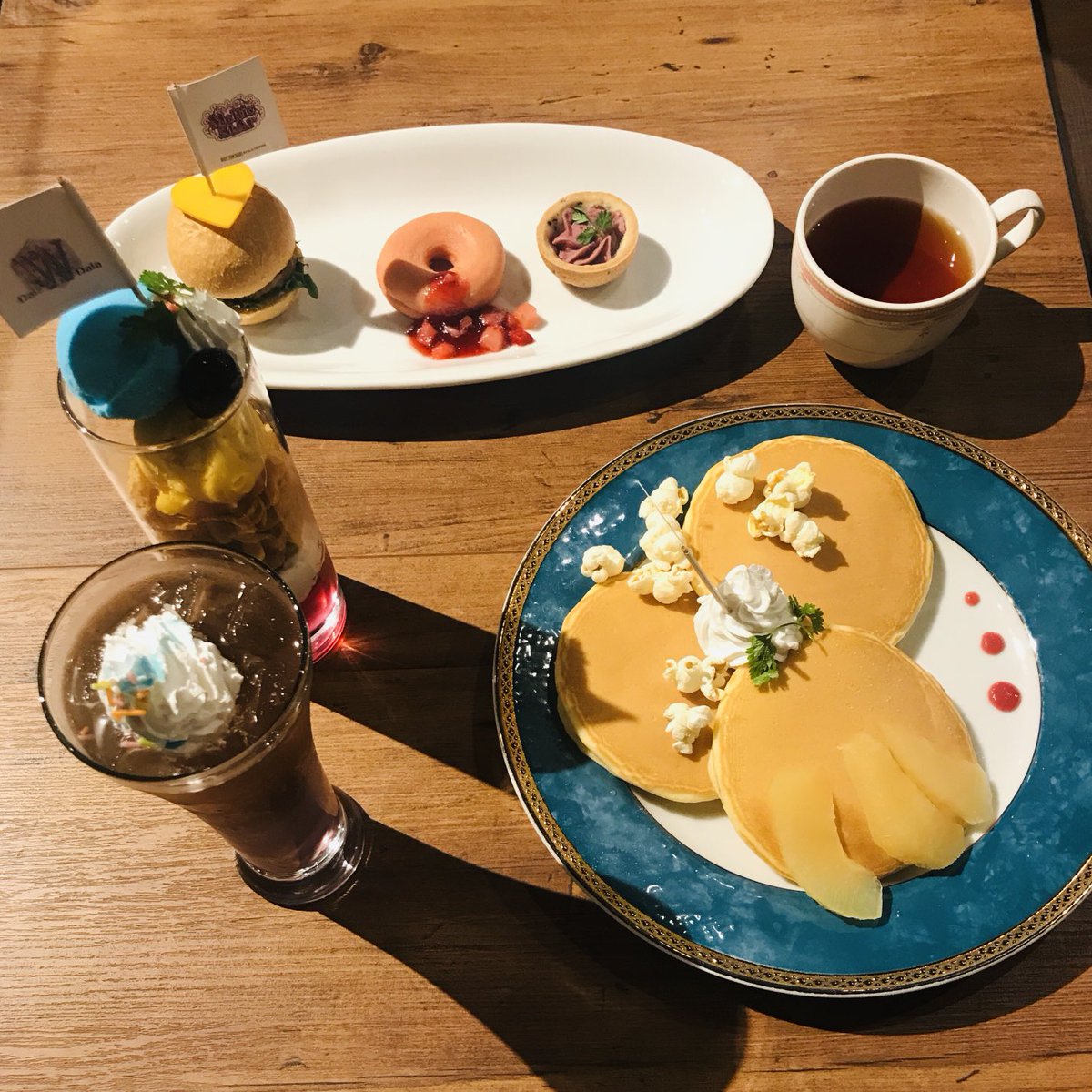 ysm_flop's tweet photo. さら様引けてうれしい!パンケーキしっとり系でおいしい #livecafemixa #プリチャン https://t.co/kY7Fvs1f02