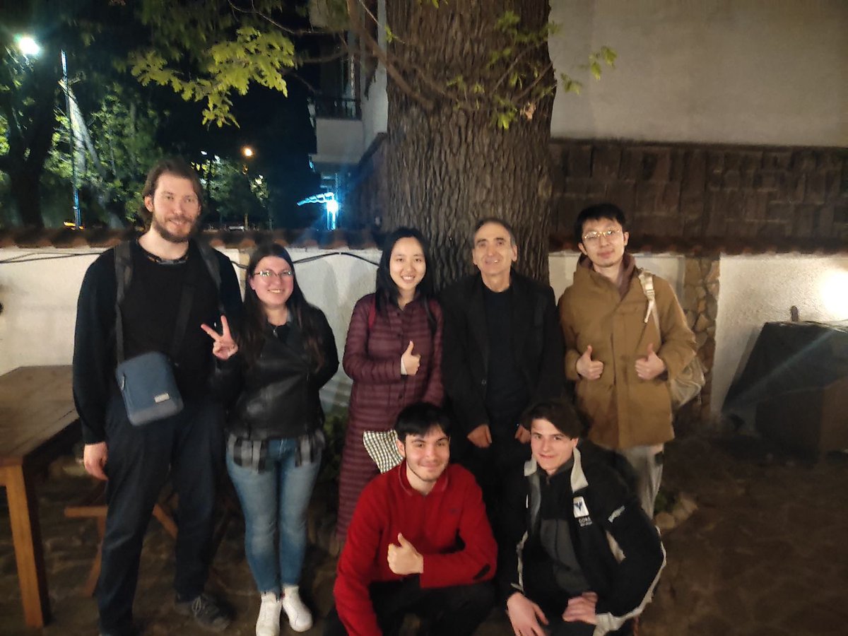 Ziwei Yang tweet media