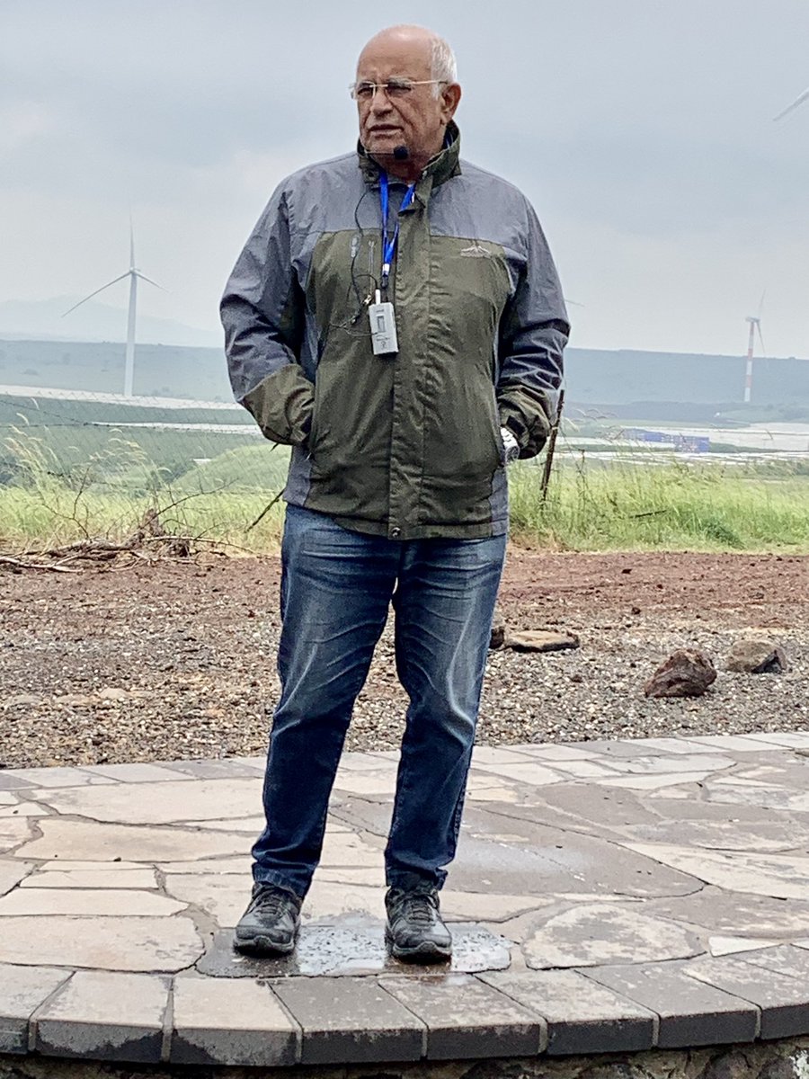 BeitHalochem's tweet image. Our Yom Ha’atzmaut Mission ended among Heroes. At the site of Valley of Tears, we heard of the Yom Kippur War from #BeitHalochem members Avigdor Kahalani, whose actions helped turn the war around &amp;amp; Amnon Sharon who was a Syrian POW. They broke his body, but not his spirit.