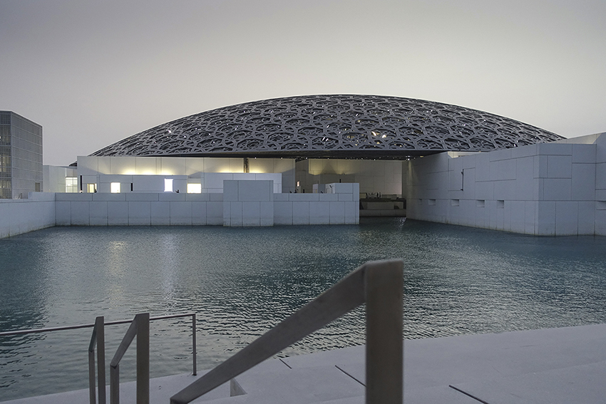 BEST OF  lupuswolf.de
#Louvre Abu Dhabi Museum
Im November 2017 wurde das Museum #AbuDhabi  Dhabi Louvre eröffnet.  Die Anlage befindet sich auf einer künstlich aufgespülten Insel, mit dem Namen Saadiyat Island, die Insel des Glücks.
lupuswolf.de/louvre-abu-dha…