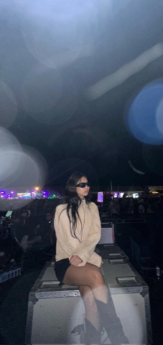 ImBlink04's tweet photo. Jennie wallpapers 🖤
#jennie #jenniewallpapers #blackpink #제니 #블랙핑크 #PINKCHELLA 
✨EXTENDED WALLPAPERS VER ✨ https://t.co/tEUTKLqWof