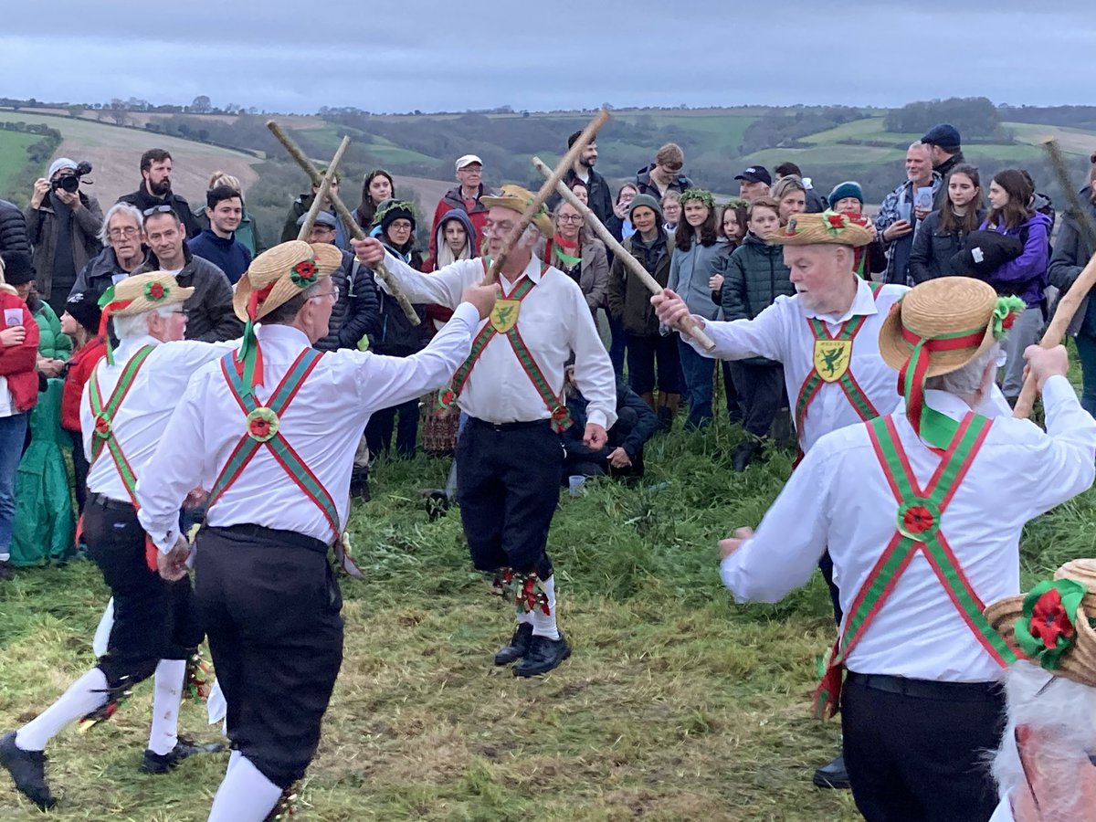ME_Mum's tweet photo. 3:45 am alarm for this!
Sunrise at the Cerne Abbas Giant with the Wessex Morris Men and the Dorset Ooser. https://t.co/8KFQlOuILN