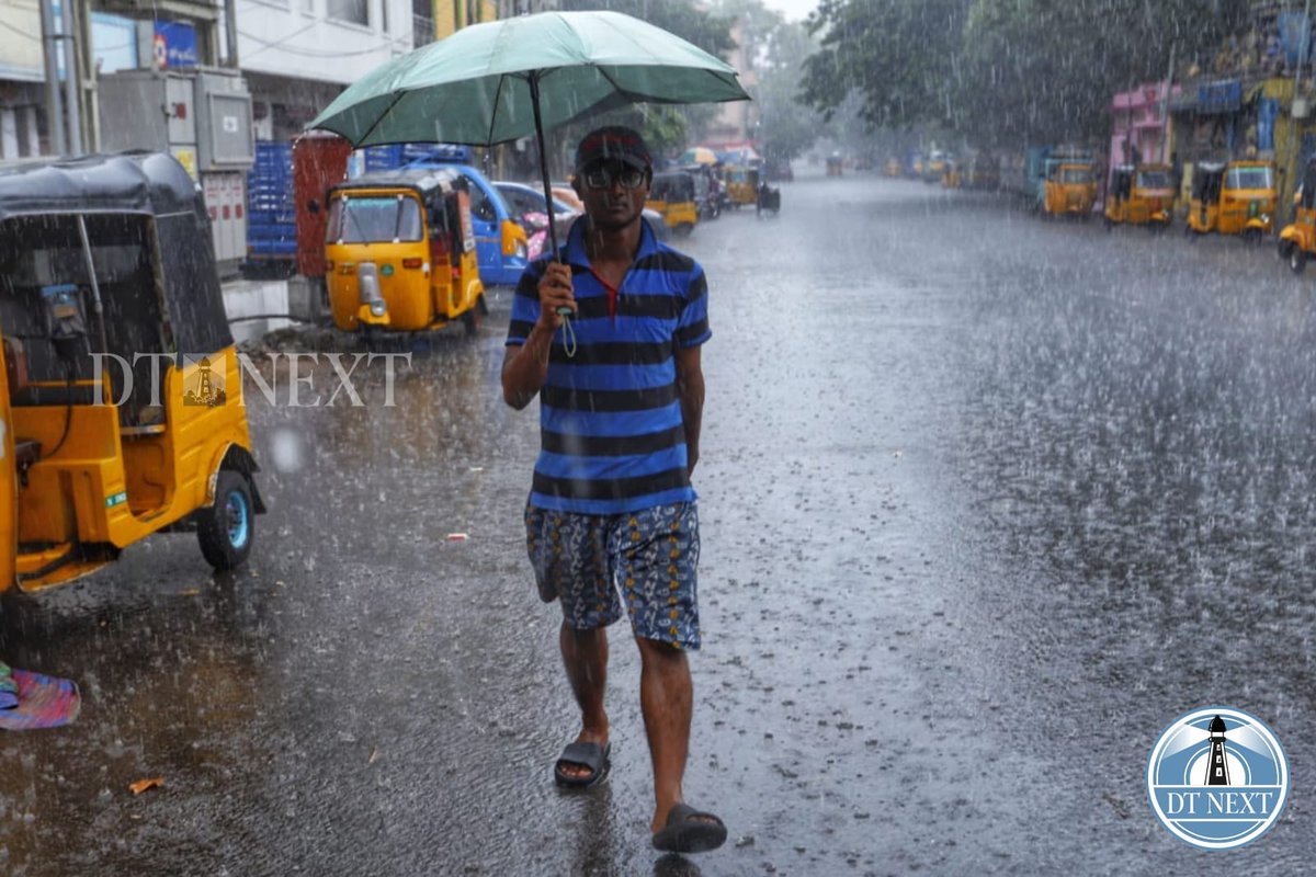 dt_next's tweet photo. Morning showers in and around Chennai.

📸 @agam_justin

NOTE: Thread (1/3)

#ChennaiRains #Rains #Rainfall #ModerateRainfall #ModerateRains #RainUpdate #WeatherUpdate #WeatherForecast #ChennaiWeather #Chennai https://t.co/vbFrJe7X7v