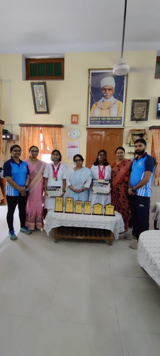 chgsbhu's tweet photo. VDTTA इंटर स्कूल एंड कॉलेज टूर्नामेंट में बालिका वर्ग में विद्यालय की छात्राओं क्रमश: सौम्या सिंह व स्वेता सिंह कक्षा:7 व 10 ने अंडर 14,17,19 में विमेंस इंडिविजुअल व डबल गर्ल्स टीम चैंपियनशिप में 6 स्वर्ण 2 रजत व 1 कांस्य पदक प्राप्त कर विद्यालय परिवार को गौरवान्वित किया @bhupro https://t.co/UATF5CjJRq