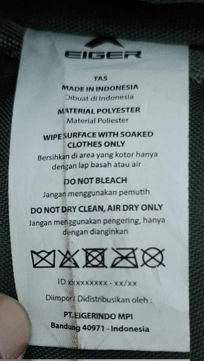 the7ordinary's tweet photo. @kegblgnunfaedh Ini kebetulan tas yang kupake buatan Indonesia https://t.co/r2lTzzKYLJ