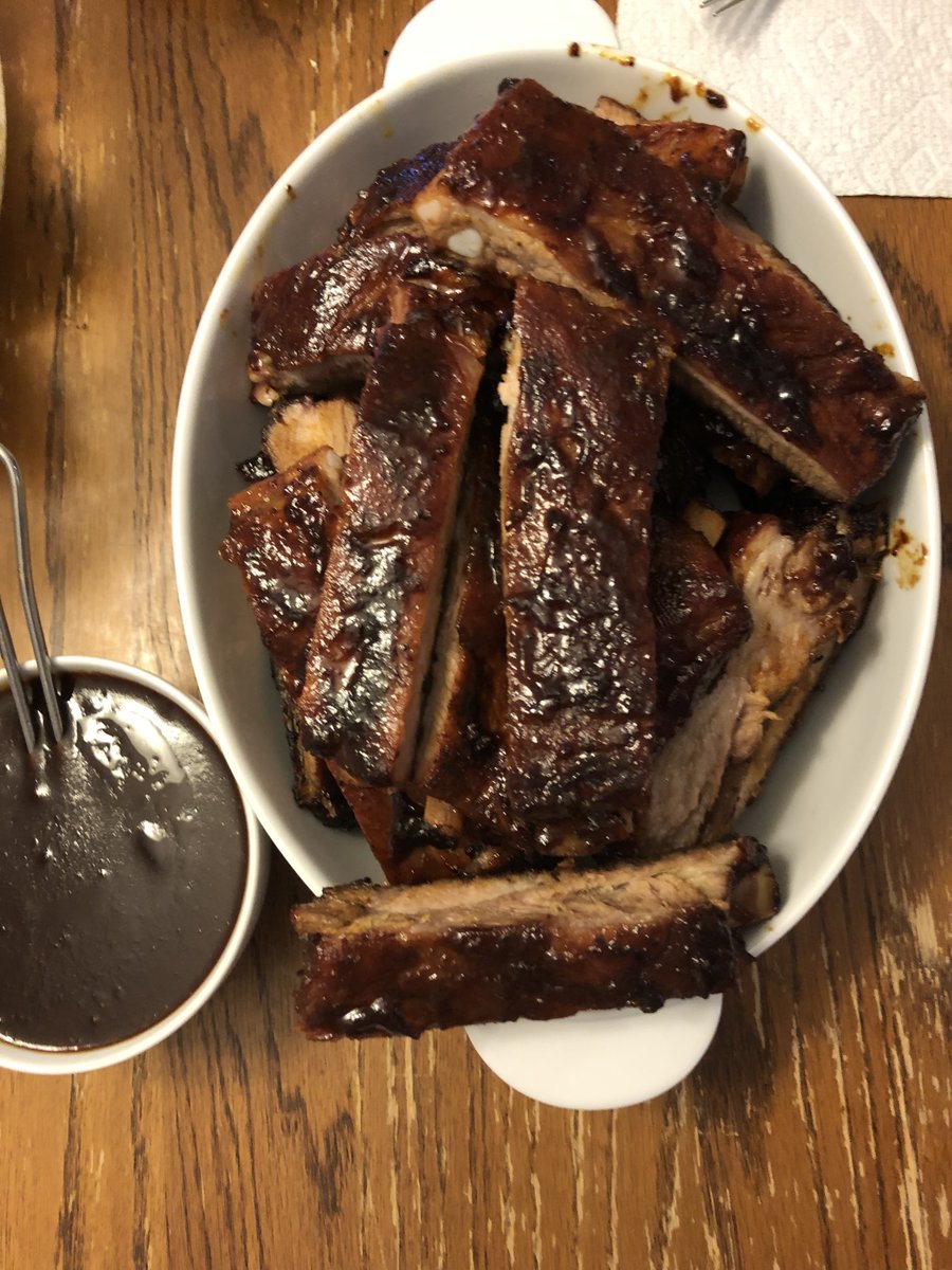 KennyDWallace's tweet photo. Sundays are for smoking meat. Ribs seasoned with @Prairie_smoke’s Tumbleweed All-Purpose Rub, and smoked on my @BigGreenEgg cooker
#ribs #bbq #bbqlife #bbqlove #bbqaf @BGECanada https://t.co/7Qy8URlQDo