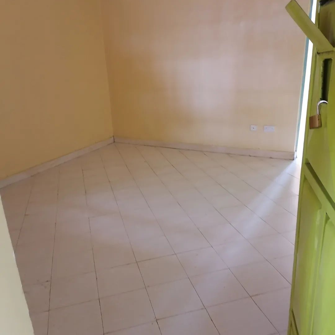 delis_k_money's tweet photo. Bedsitter available
Very spacious
Water and security available 24/7
Location Zimmerman Roysambu Primary School area
📞 0745171320
Sh 9000 #jeffmwathi #kalenjins #presidentRuto #mombasa #DCIkenya #kilimani #djfatso #winnieodinga #sakaja #Uganda https://t.co/gBAlHYmtZz