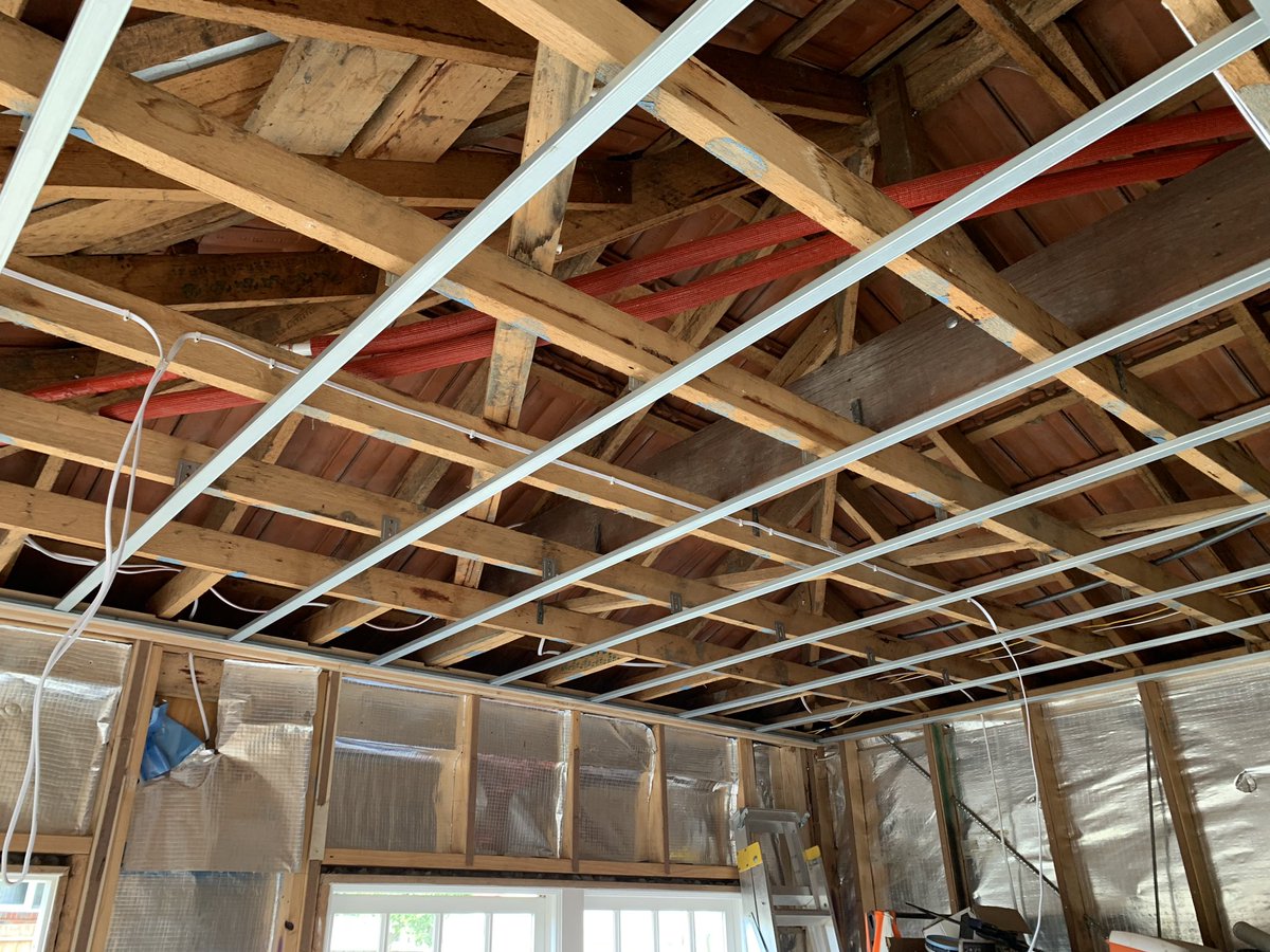 CleanPlaster's tweet photo. Battens and plaster going in at Glen Iris.

#cleanplaster #distinctlydifferent #melbourne #plaster #gleniris #squareset #luxuryhome #builder #design #architecture 
#siniat #siniataustralia #windowreveals    #awci #awardwinningplasterers #victoria #awcivic #turningplasterintowow https://t.co/3Lb3vCSVE5