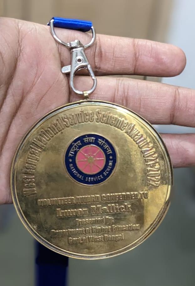 NssMorning's tweet photo. Imroz Mallik, an active NSS volunteer of Bangabasi Morning College received West Bengal State NSS Award, 2021-22 #nssbmc @_NSSIndia @ConnectingNss @pankajsinghips @PIB_India @PIBKolkata @rdnss_kolkata @YASMinistry https://t.co/G1r0tFbxp9