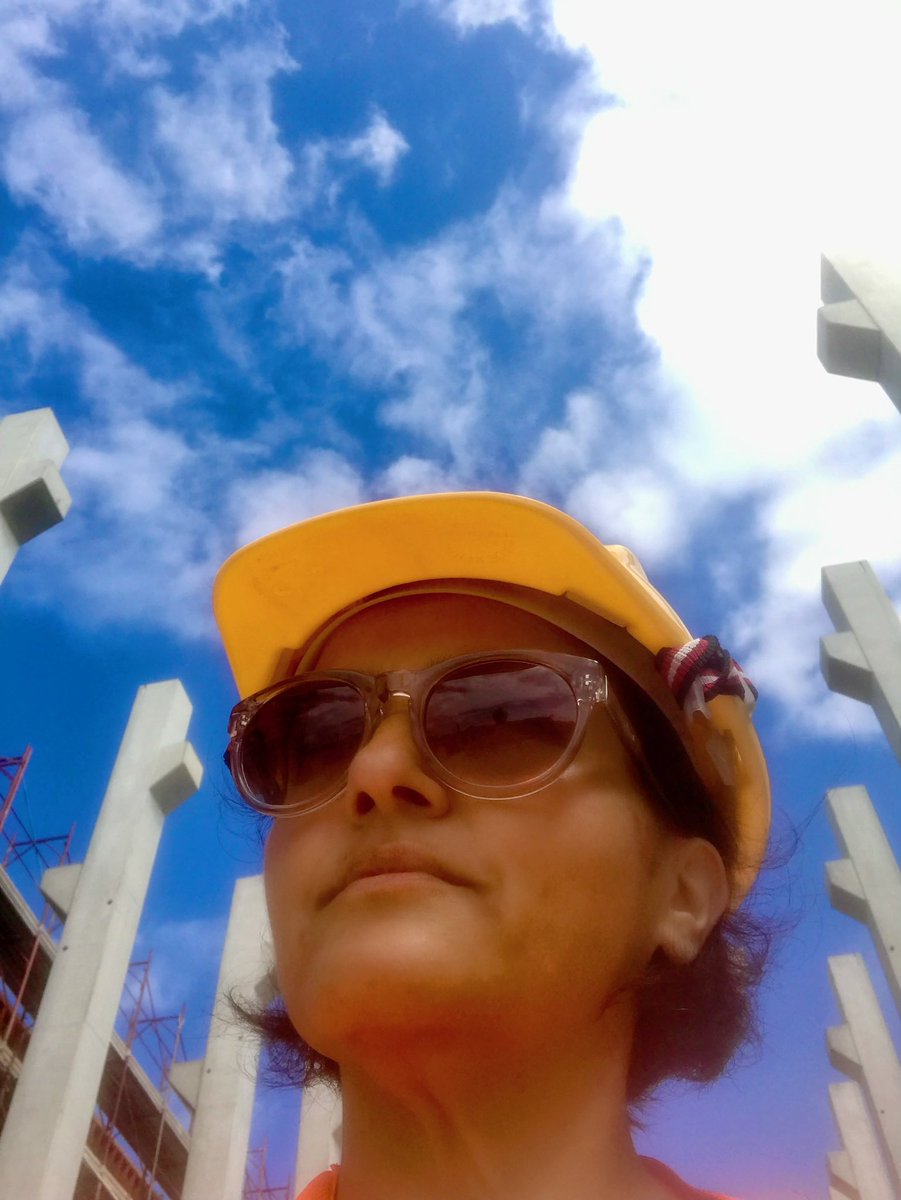 ElisabettaChej's tweet photo. A chi difende il posto di lavoro 
A chi lo cerca
A chi lo ha perso
A chi vede i propri diritti negati 
A chi ha resistito #1maggio2023   #lavoro #ArticoloUNO #Costituzione #resistenza #noisiamoilpopolo💚🤍❤️ https://t.co/tIznxPm8i8