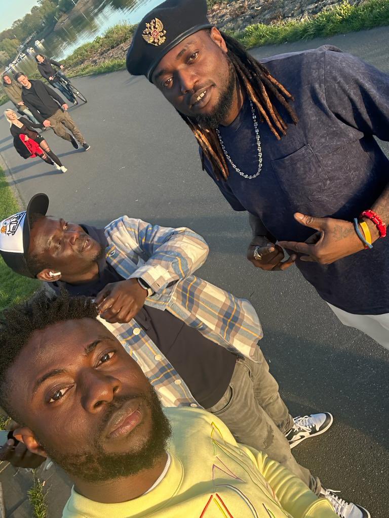 wizzy_moni_'s tweet photo. Ion care what ya gat one thing is sure we okay over here #GanGsHiT๐๐ฆ
#BIGSTEPPAS #hiphop #rapper #wizzymoni #gangouting #MADEFROMTHEDEEPSIDE
https://t.co/V9JtZdNi3c https://t.co/plI57E8F54