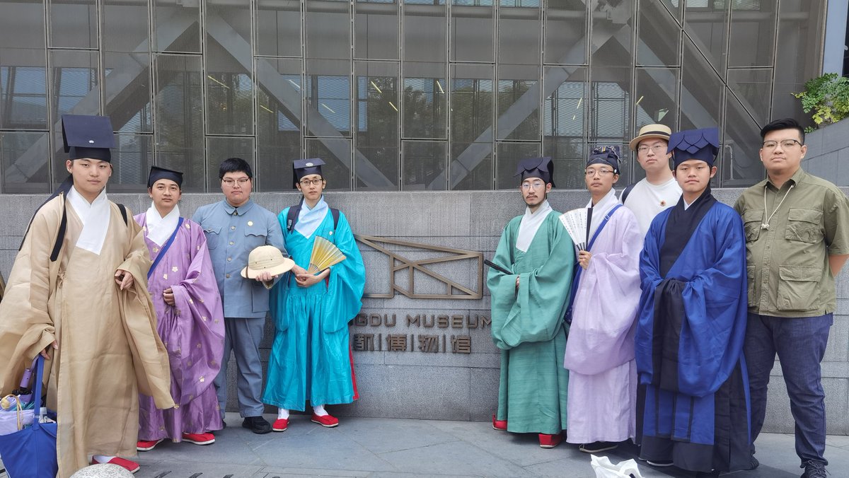 MianChengTZ's tweet photo. 所幸排了不到半个小时就进博物馆了，不得不说论布展质量而言，成博确实比省博强不少。 https://t.co/b2M7YqpYkZ