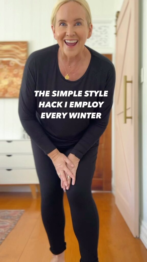 💫 Do you do this too?

This is my go-to autumn-winter outfit styling hack (if I’m not reaching for a pair of jeans and a nice top/knit 🤣). 

1. Create a “column” base layer in a block colour you love. (My love of black runs deep 🖤)

2. Add an outer l… instagr.am/reel/CrsIWnmvz…