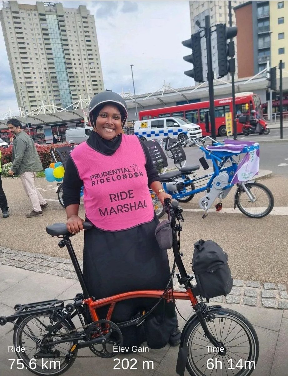 CllrAnyanwuLab's tweet photo. Hats off to Miss Omar who cycled all the way from South West London to help marshal our community bike ride yesterday in Enfield. She did a great job 👏🏽 cool, calm and collected 😎 @Auntiekay28 https://t.co/HUMPbc5BAV