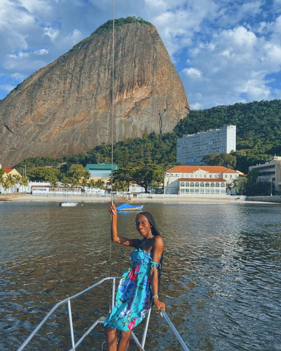 _gatanera's tweet photo. Mais um dia na cidade maravilhosa 🧜🏾‍♀️☀️ https://t.co/IrQSQsIhfC