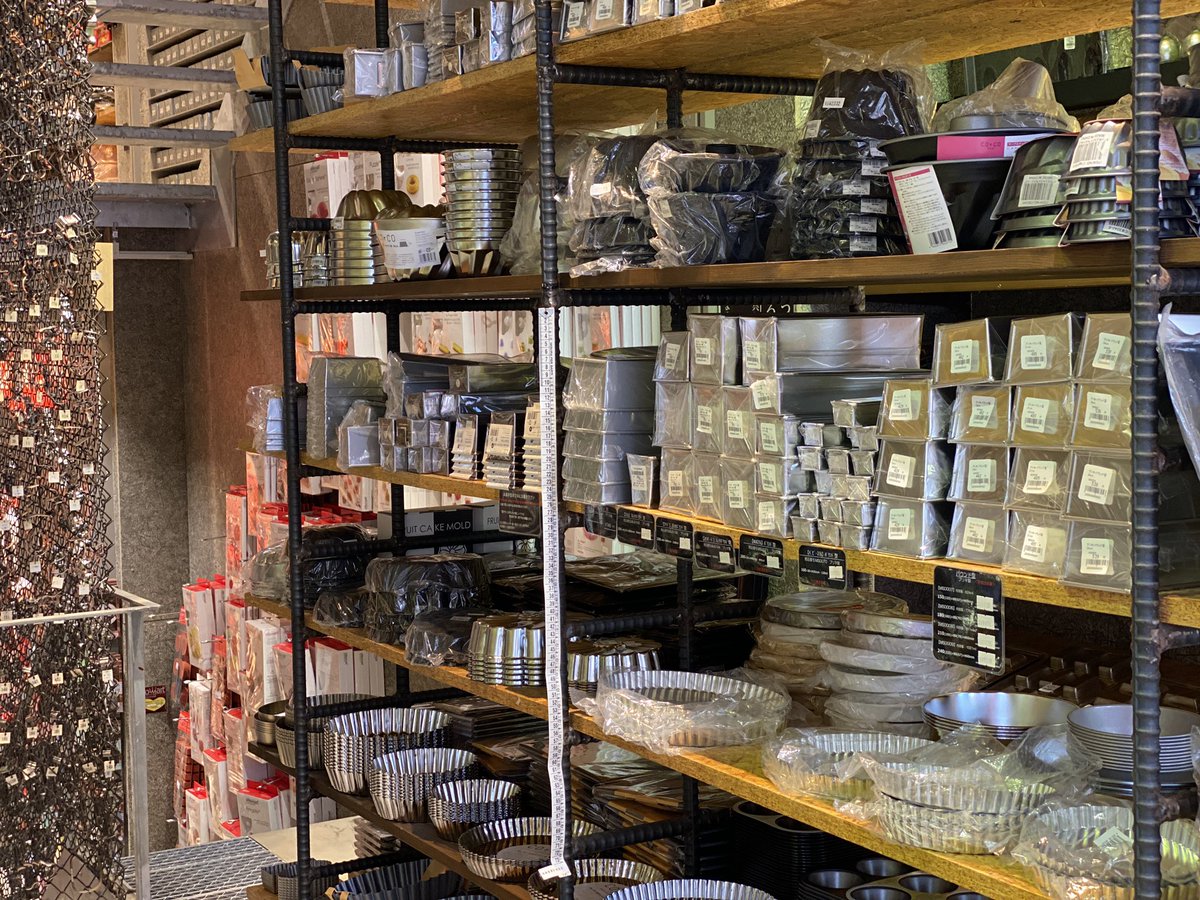 goed_emorgen's tweet photo. うわー！四年ぶりに馬嶋屋を訪れて、感動します🥺 
#馬嶋屋菓子道具店
#製菓 https://t.co/pXHhavGUh8