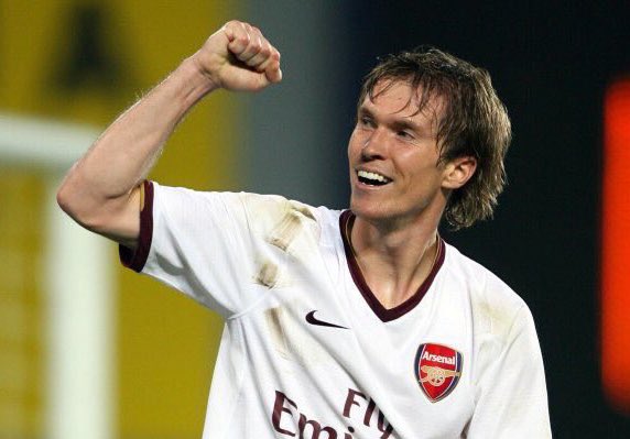 Happy 42nd Birthday to former midfielder Alexander Hleb.  Enjoy your day, Hleb! 