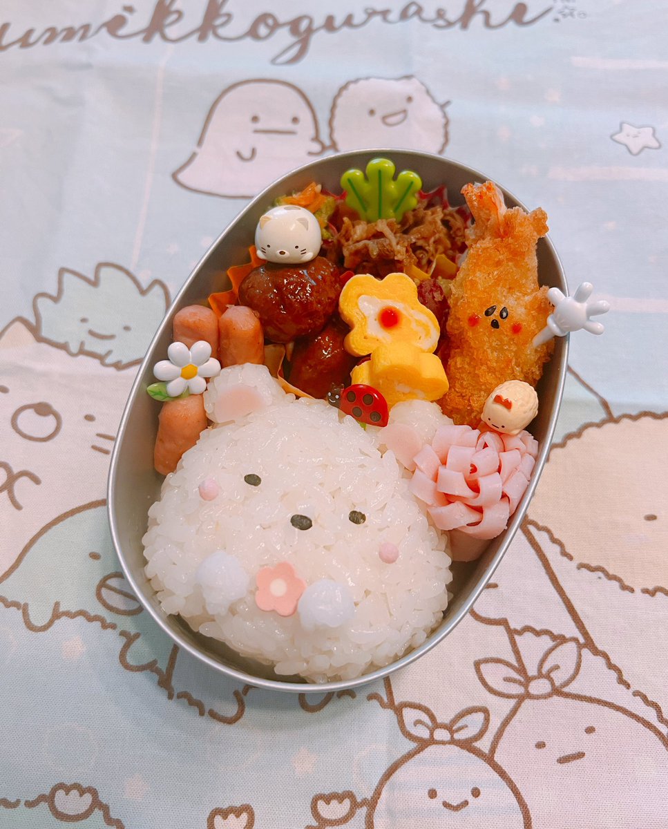 mee35083103's tweet image. 感情無さすぎない??

 #幼稚園弁当 #キャラ弁初心者 #すみっコぐらし弁当 #お菓子作り好きな人と繋がりたい