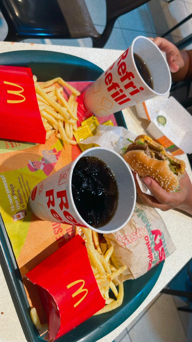 cris20358409's tweet photo. Peguei esse Mc 🤤 https://t.co/JvDZlWxG1E