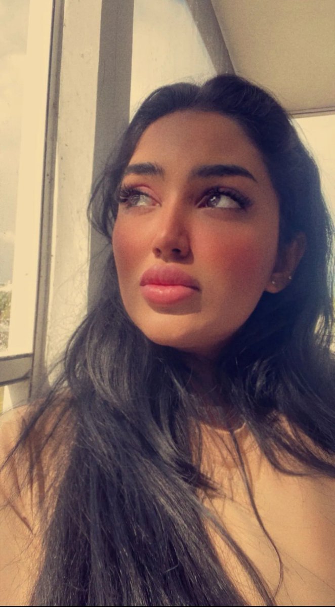 MeeraSh58638042's tweet photo. Mathira #mathira #iammathira @IamMathira #hotmathira #mathirass #beautifulmathira #mathiratits https://t.co/0LLc4tyhmD