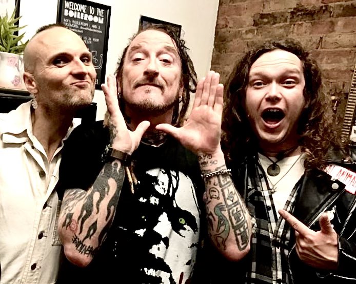 GingerWildheart's tweet image. A gorgeous time in Guildford, my new favourite place. Fantastic crowd, joyous meet &amp;amp; greet and smiling faces  all round. Thank you Guildford ❤️🎶