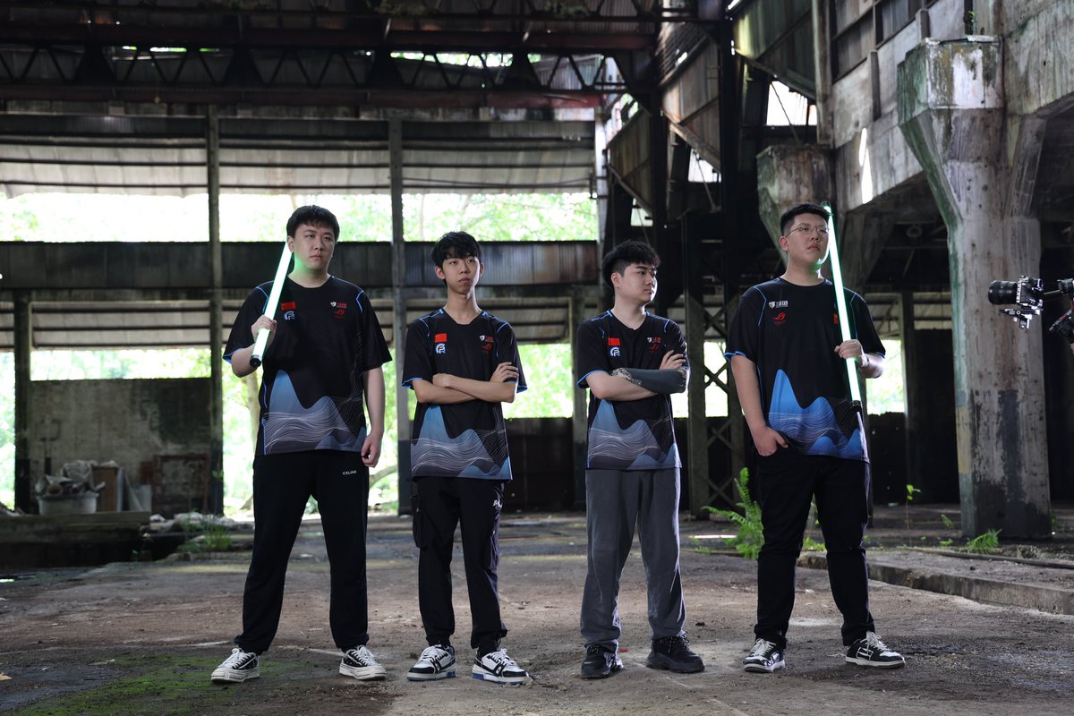 pero1024_'s tweet photo. This is competition！

#PUBG #PUBGEsports #PGS1 https://t.co/AAcz56MZZ8