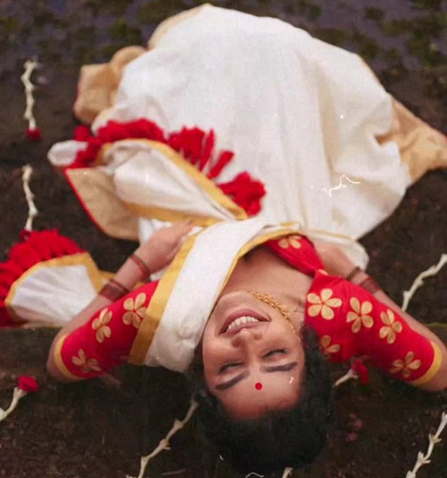 FvBl-CMakAIMYMY?format=jpg&name=small