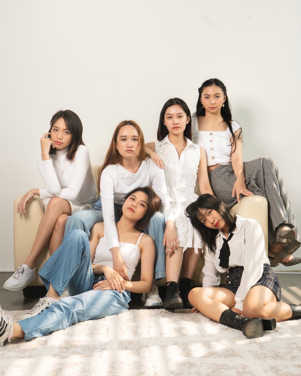 flaireofficial_'s tweet photo. Hello! We are FLAIRE!

#FLAIRE #FLAIRE_Philippines #MICKEY #ANDY #ALEX #ANGELA #ANNEKA #JULIA https://t.co/AVMCsrEZsd