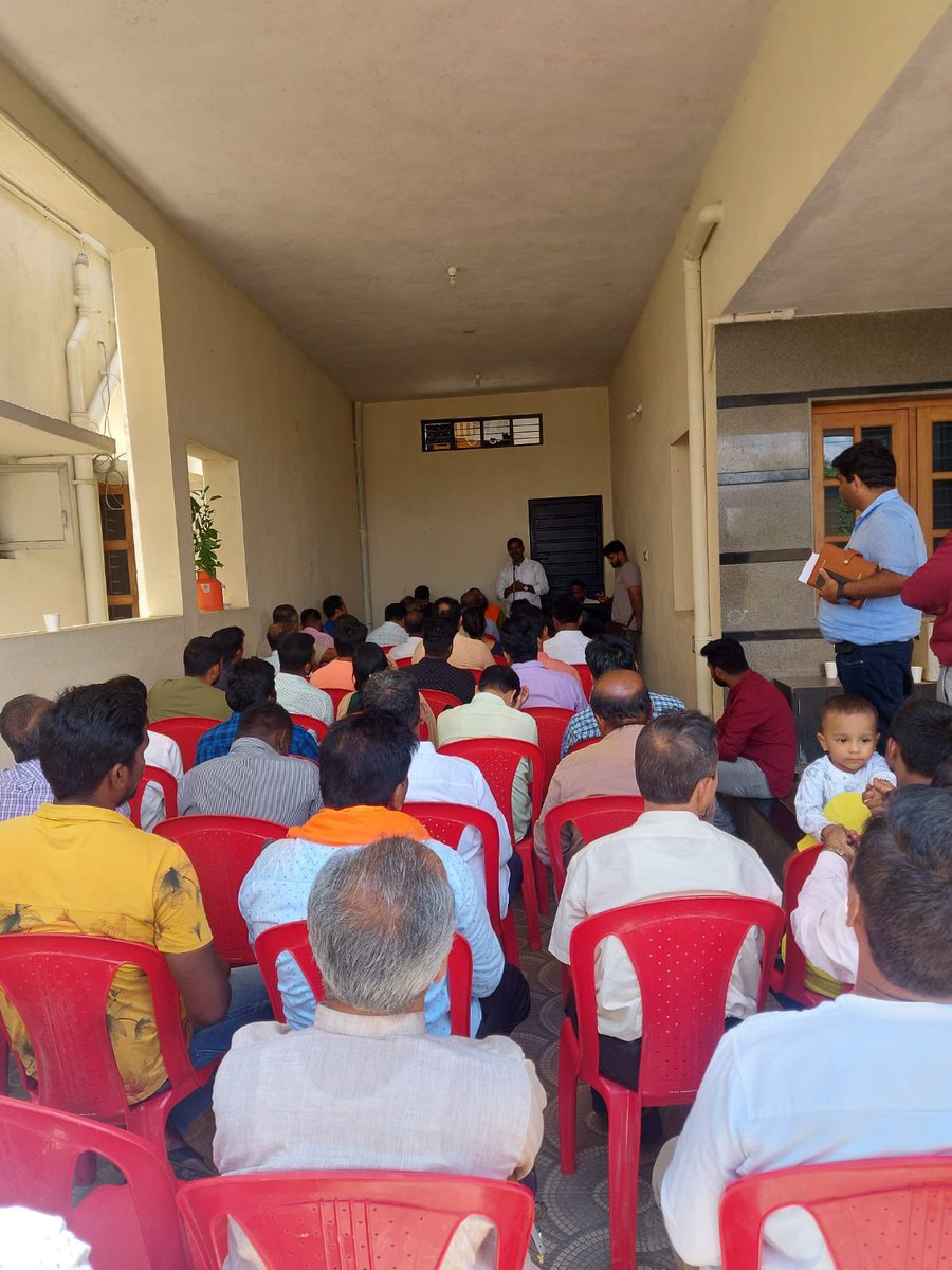astitvam's tweet photo. #3
#RightVote
We had a corner meet with the residents of Bommanakatte area at Shivamogga in association with Matadhara Jagriti Vedike at Sri Shivananda Bhagwe‘s residence.
People were keen to bring right people to administrate and make our Karnataka greatest in our nation. https://t.co/Q6egBYkCUl