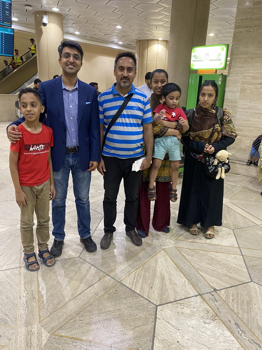 Zchheena's tweet photo. Seeing off 93 Pakistanis at King Khalid international Airport Riyadh for the last leg of their evacuation journey from Sudan to Pakistan. All safe and highly spirited. https://t.co/EsLLiDHHwU