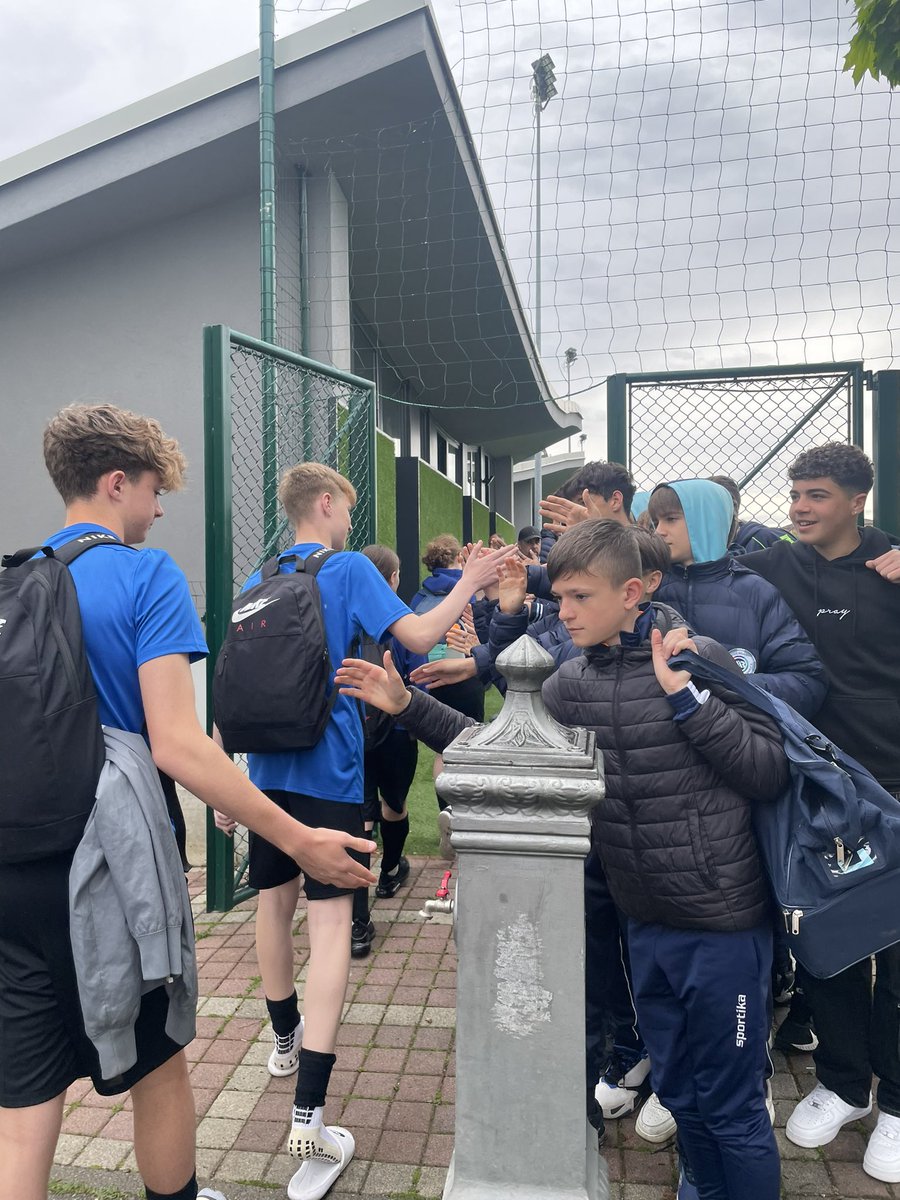 StreetlyPE's tweet photo. What a lovely welcome #sportingvalues https://t.co/ByuuDFF1MF