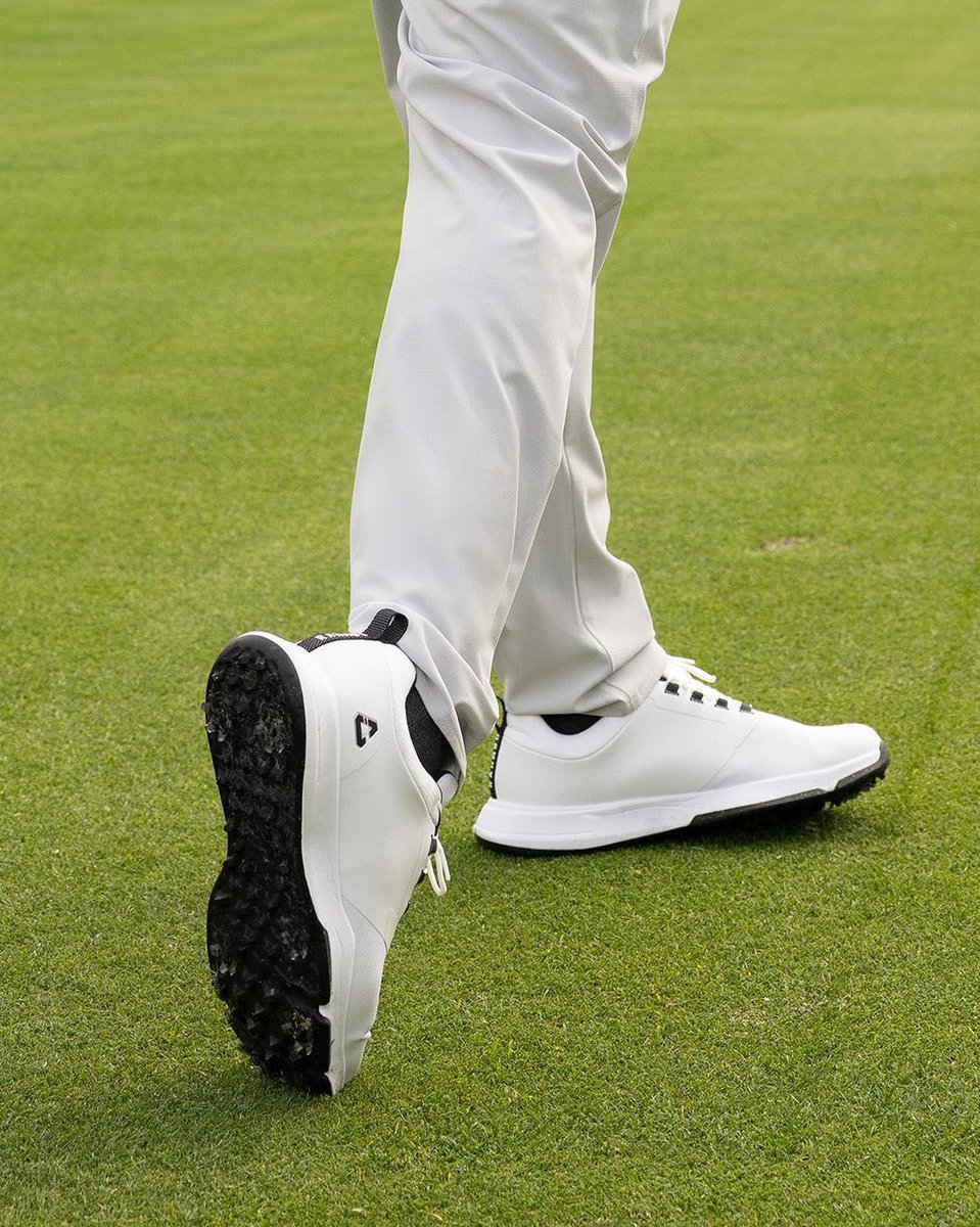 TravisMathew_EU's tweet photo. Trusted by @JonRahmpga, meet the World Number One's golf shoe: The Ringer.
Premium Performance, Elevated Style.
#cuater #travismathew https://t.co/hQ9BQqD06q