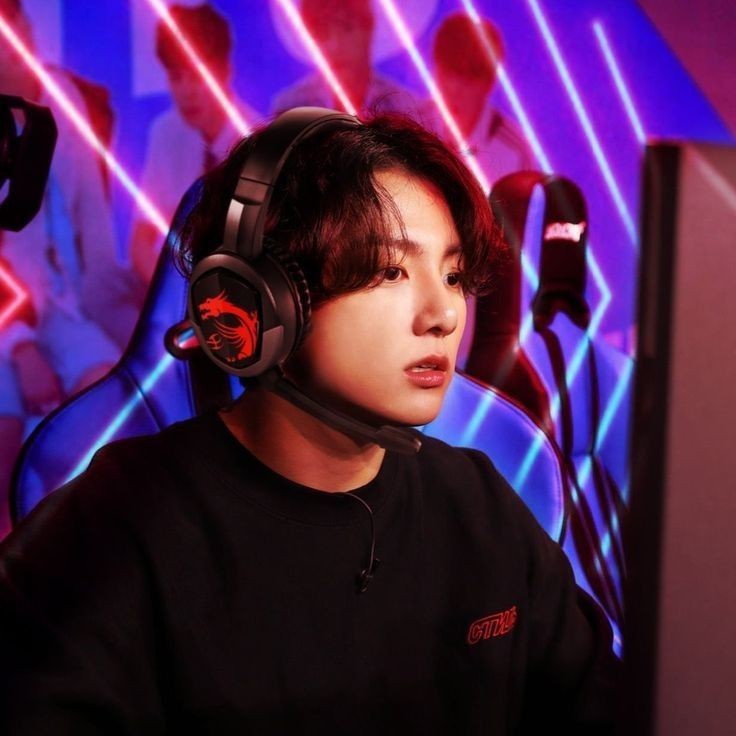 El chico de Twitter | #kooktaeau 🔞 Jungkook un reconocido streamer y ...