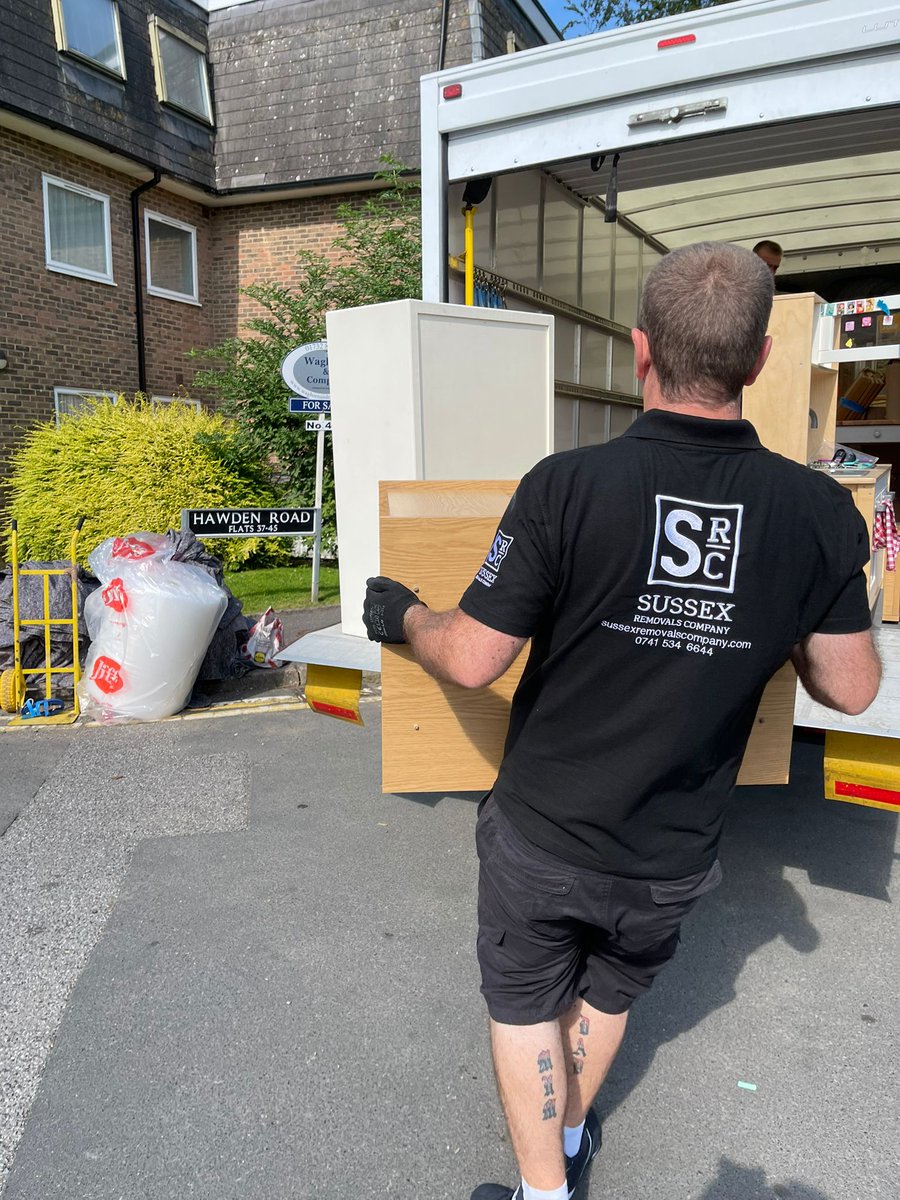 susssexremovals's tweet photo. Eastbourne & Brighton Based.
0741 534 6644
Domestic & Commercial Moves
#Houseclearance
#Removals #manandvan #housing #commercial #visiteastbourne #thebestofeastsussex #Eastbourneremovals #brighton
#motorbikemoves #packingboxes #housemoves https://t.co/GAhYSRPFcp