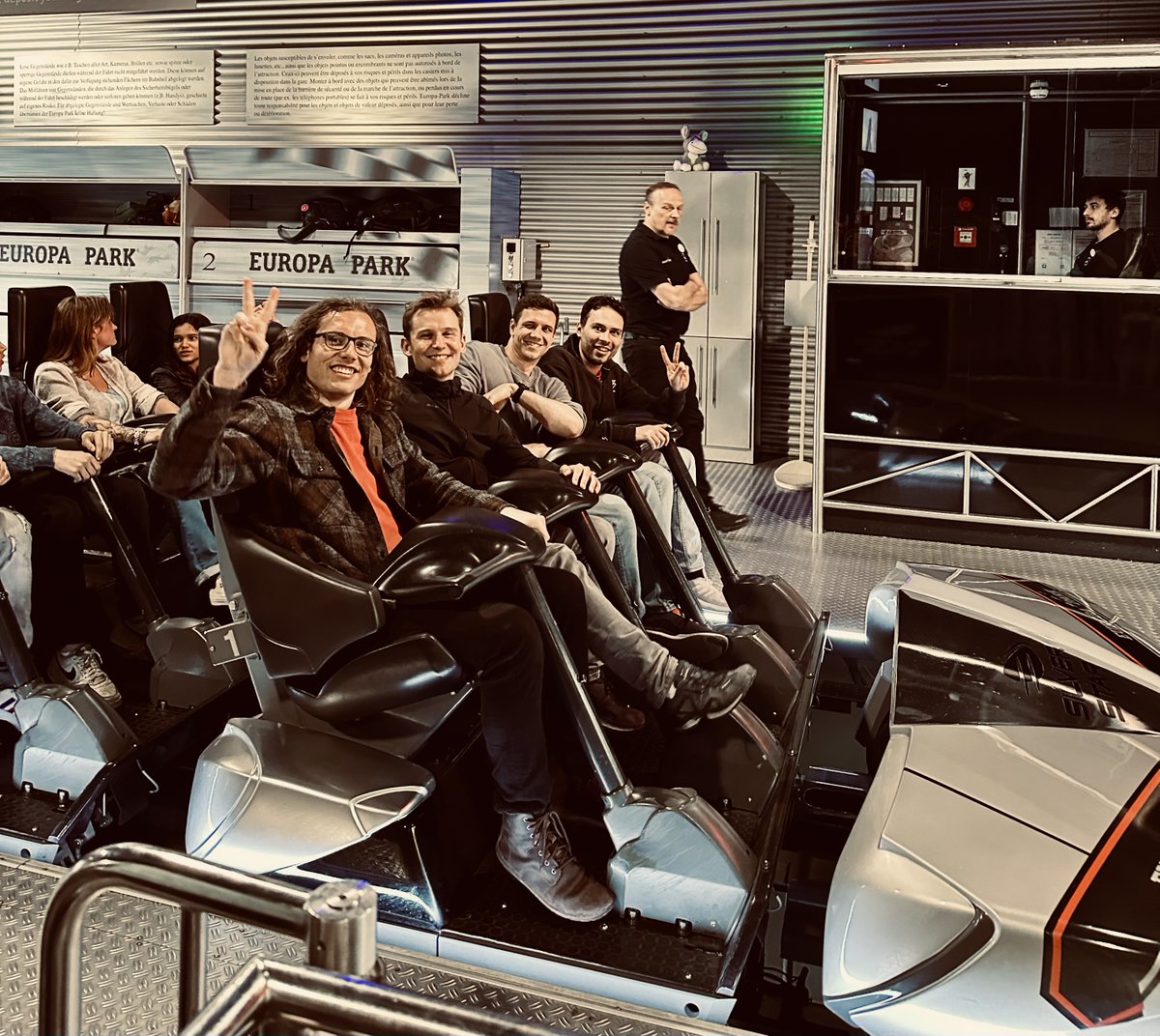 healthinal's tweet photo. 🎢 Was ein Teamausflug! 🎉

Vorletztes Weekend waren wir im zusammen Eureopapark; das war ein Fest. 😃

Einfach nice mit euch unterwegs zu sein!

#schweizergesundheitswesen #digitalhealth #swissdigitalhealth #healthcare #healthinal https://t.co/CmbqWjoWda