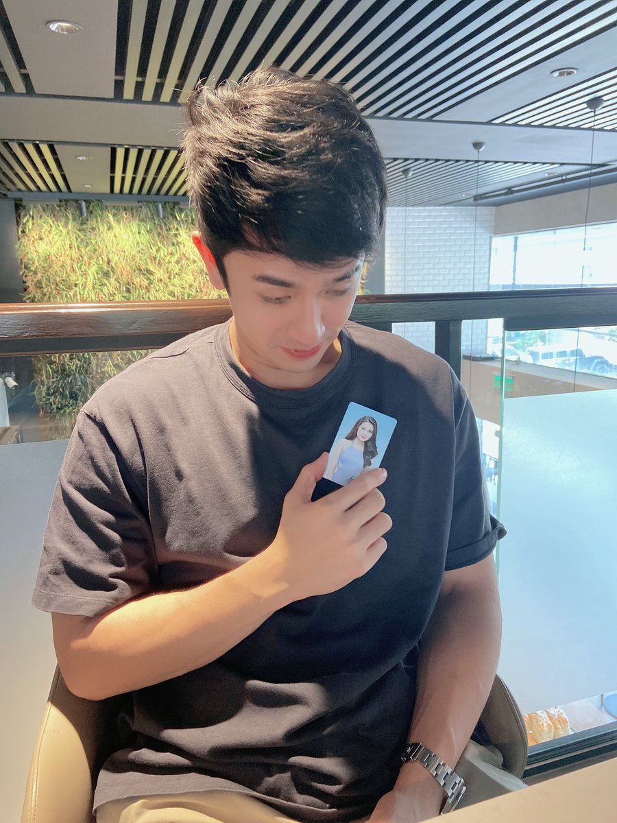 ISHINSKIN's tweet image. POV: “Wala ka man sa tabi ko, ikaw pa rin ang nasa puso ko” 🥰

@davidlicauco @dealwithBARBIE 
#ishin #ishinskin #BarDaInvestorsLoveISHIN 

Get your free photo cards here:
vt.tiktok.com/ZS8sXYjqp/