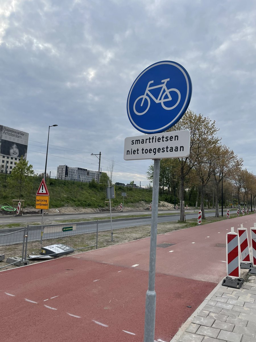 zapache's tweet image. Wanneer weet je of je fiets een smartfiets is? #smartfiets #ebikes #schietmijmaarlek