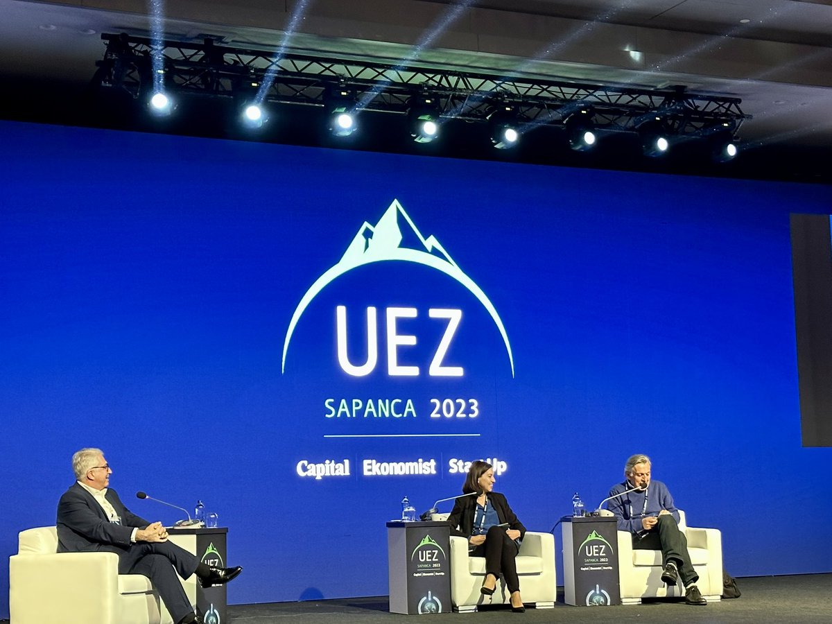 Uludag Economy Summit 🚀
great sessions and networking ! #uez2023 #uludagekonomizirvesi #economy #networking  #ekonomi #dijitaldonusum #summit